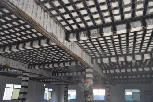 碳纖維布對房屋整體加固現(xiàn)場