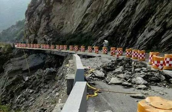 通過國道坍塌談公路加固維護(hù)