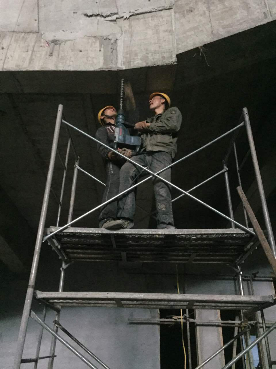 定型化學錨栓
