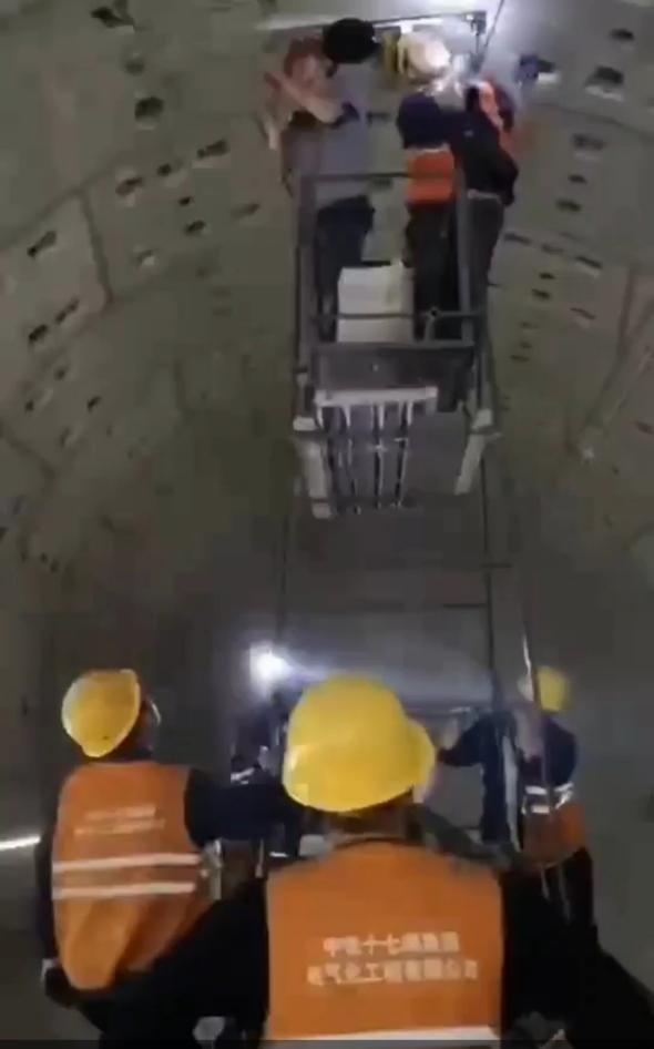 石家莊地鐵接觸網(wǎng)工程引入高強度倒錐形化學錨栓， 護航軌道交通安全
